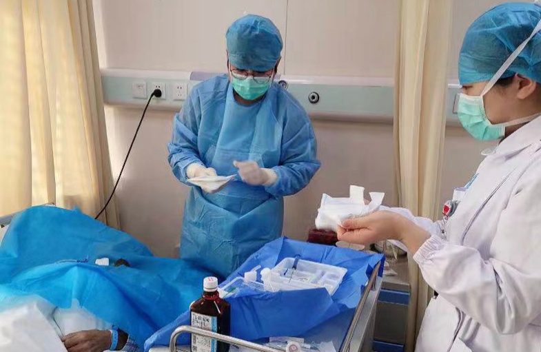 致敬護士隊伍,攜手戰勝疫情